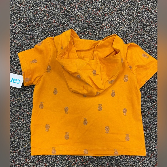 Carters 3 piece boys 9 months outfit - Picture 3 of 3